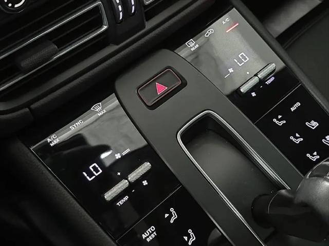 2023 Porsche Macan Macan