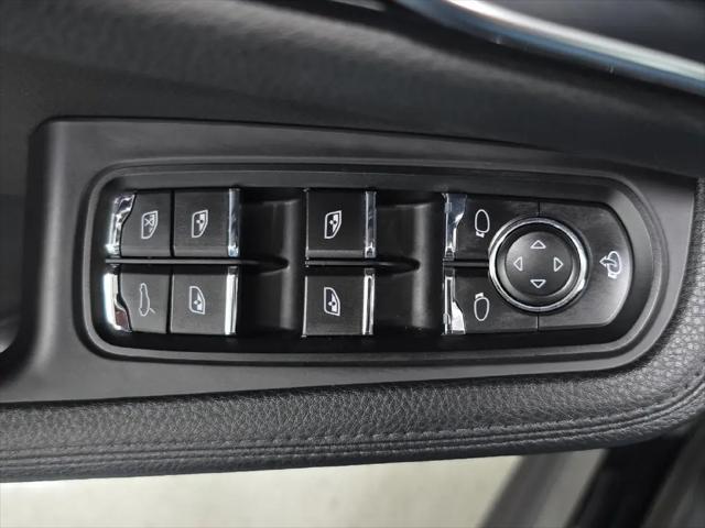 2023 Porsche Macan Macan