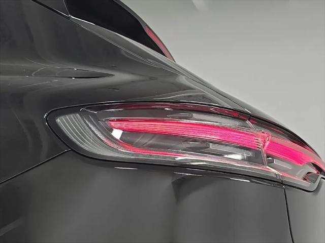 2023 Porsche Macan Macan