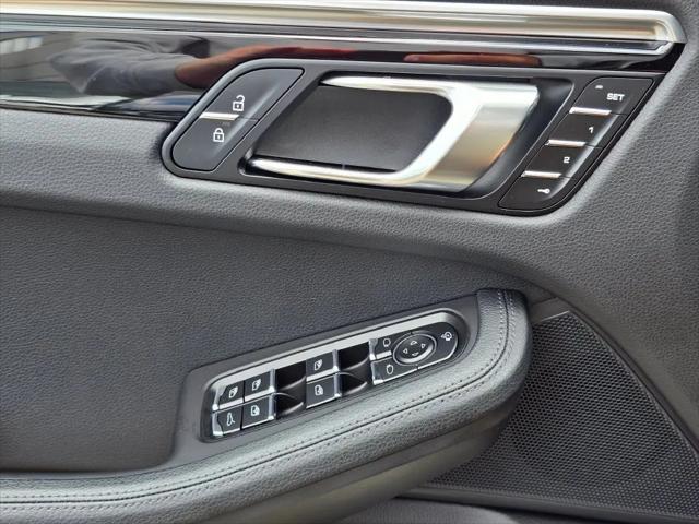 2023 Porsche Macan T