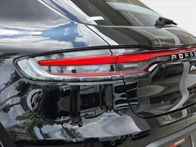 2023 Porsche Macan T