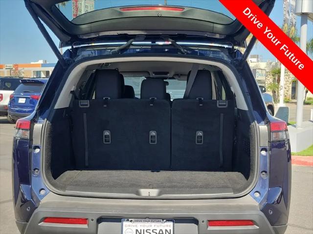 2025 Nissan Pathfinder SV FWD