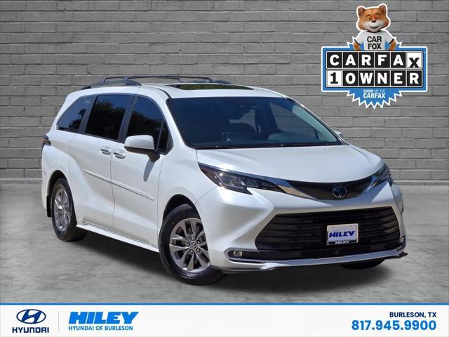 2023 Toyota Sienna XLE for sale in Burleson, TX