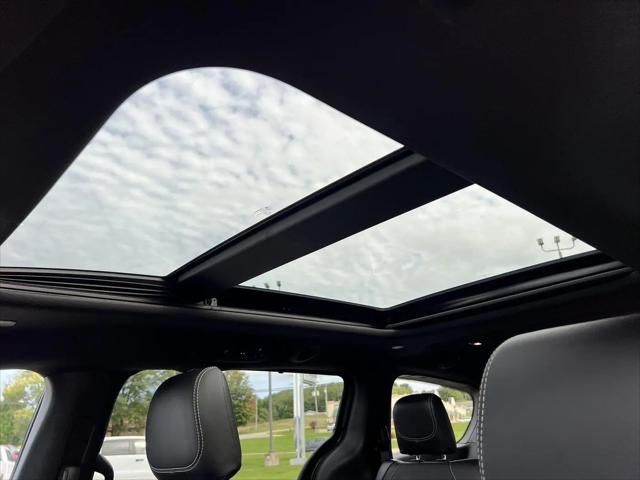 2027 Chrysler Pacifica Limited AWD