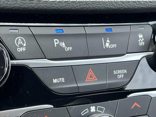 2027 Chrysler Pacifica Limited AWD