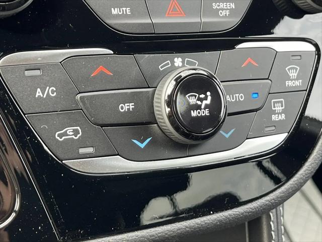 2027 Chrysler Pacifica Limited AWD