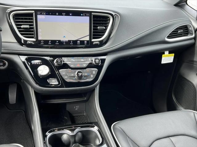 2027 Chrysler Pacifica Limited AWD