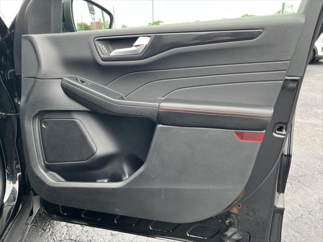 2025 Ford Escape ST-Line Select