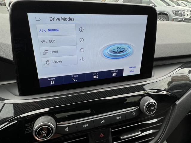 2025 Ford Escape ST-Line Select