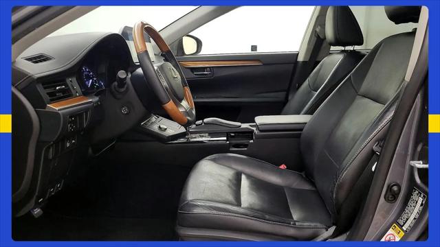 2015 Lexus ES 300h ES 300h