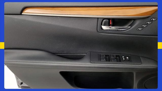 2015 Lexus ES 300h ES 300h