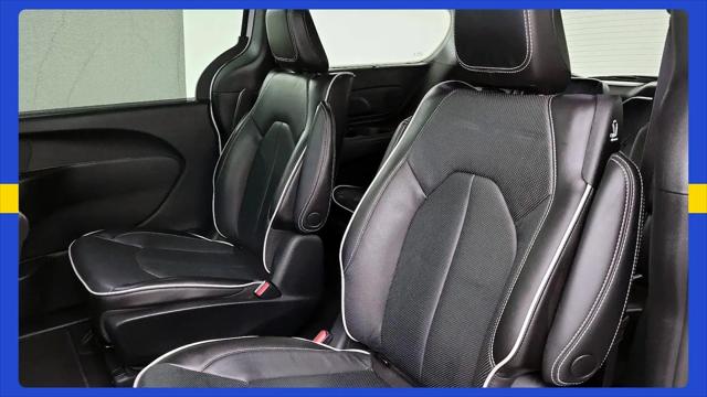 2023 Chrysler Pacifica Hybrid Limited