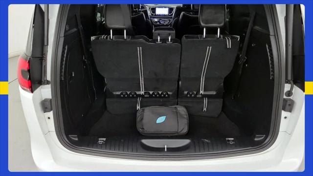2023 Chrysler Pacifica Hybrid Limited