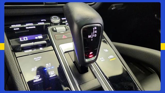 2023 Porsche Cayenne Platinum Edition