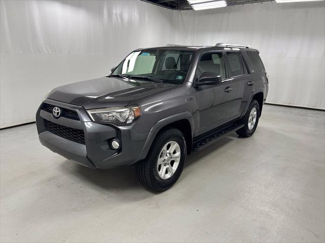 2016 Toyota 4Runner SR5 2016 Toyota 4Runner SR5