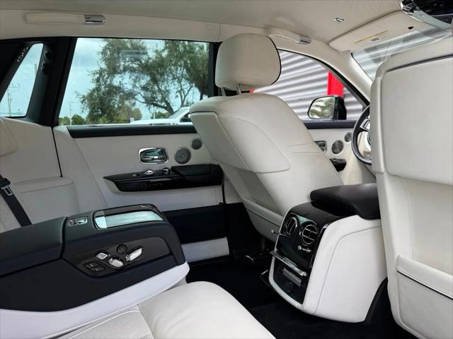 2022 Rolls-Royce Phantom Standard