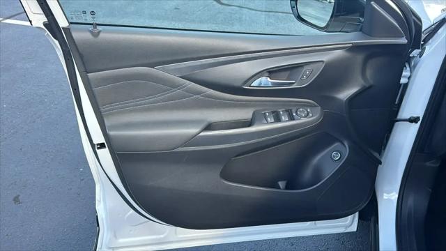 2024 Buick NV Sport Touring FWD