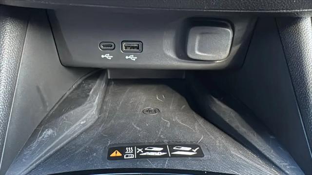 2024 Buick NV Sport Touring FWD