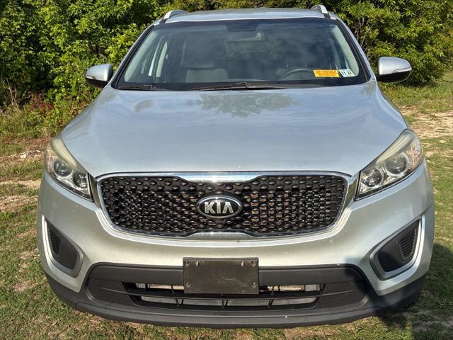 2017 Kia Sorento 2.4L LX 2017 Kia Sorento 2.4L LX