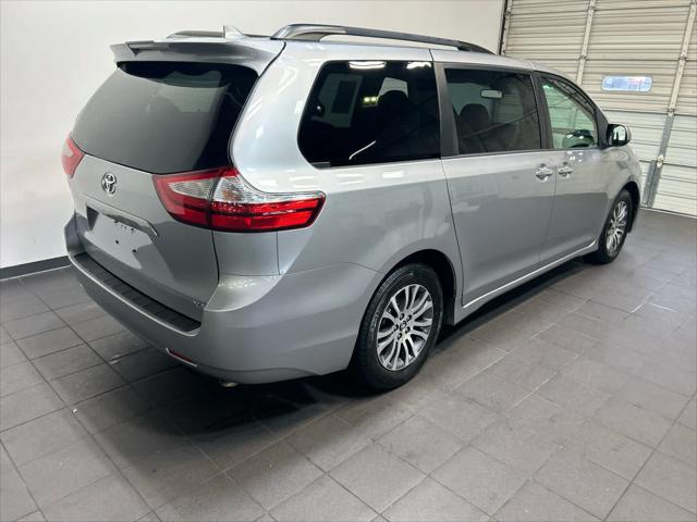 2018 Toyota Sienna XLE 8 Passenger 2018 Toyota Sienna XLE 8 Passenger