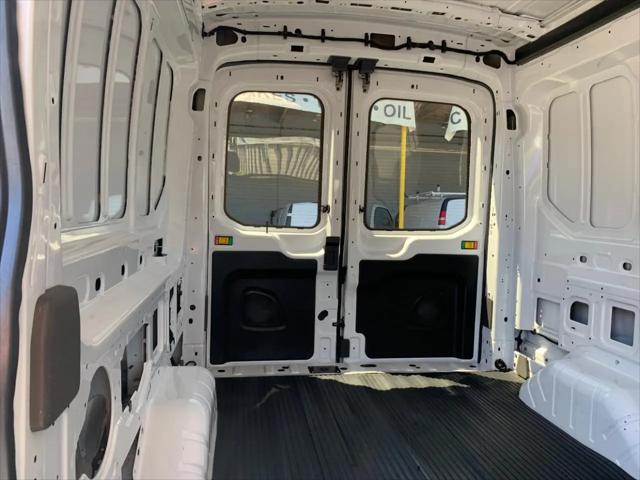 2022 Ford Transit Cargo Van T-150