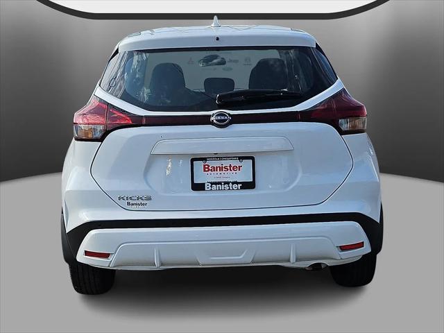 2025 Nissan Kicks S