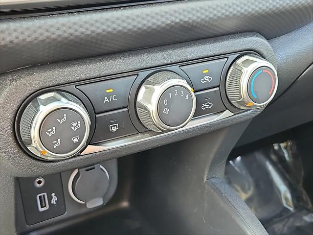 2025 Nissan Kicks S