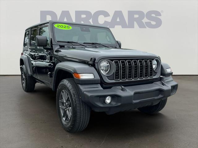 2025 Jeep Wrangler 4-Door Summit 4x4 2025 Jeep Wrangler 4-Door Summit 4x4