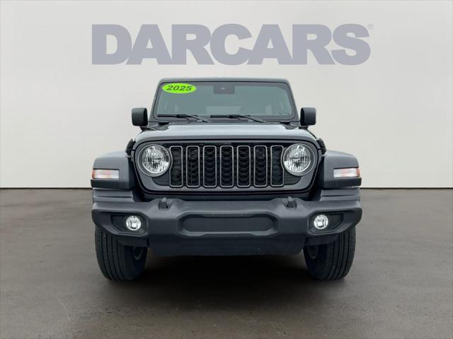 2025 Jeep Wrangler 4-Door Summit 4x4 2025 Jeep Wrangler 4-Door Summit 4x4