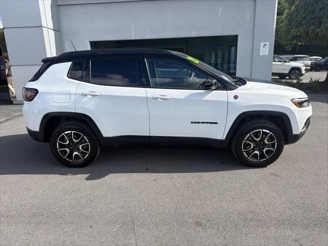 2025 Jeep Compass Trailhawk 4x4