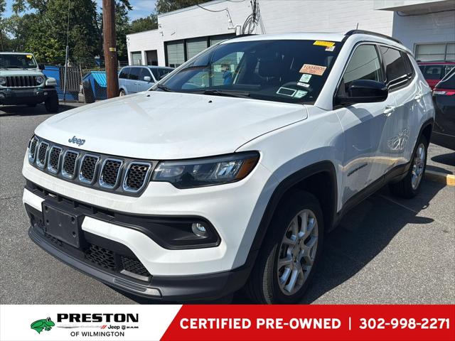2023 Jeep Compass Latitude Lux FWD 2023 Jeep Compass Latitude Lux FWD