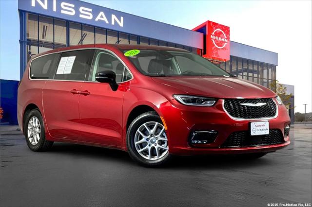 2024 Chrysler Pacifica Touring L for sale in City of Industry, CA