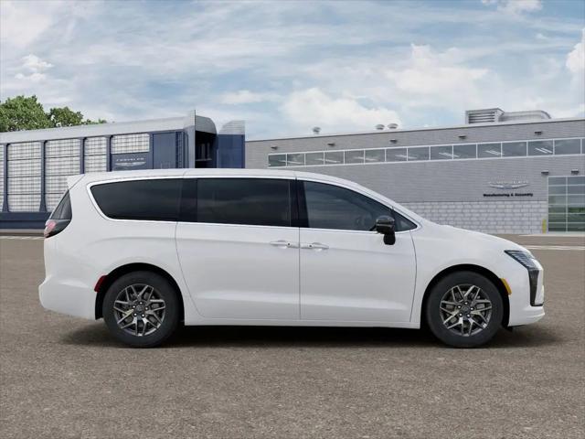 2027 Chrysler Pacifica Limited AWD