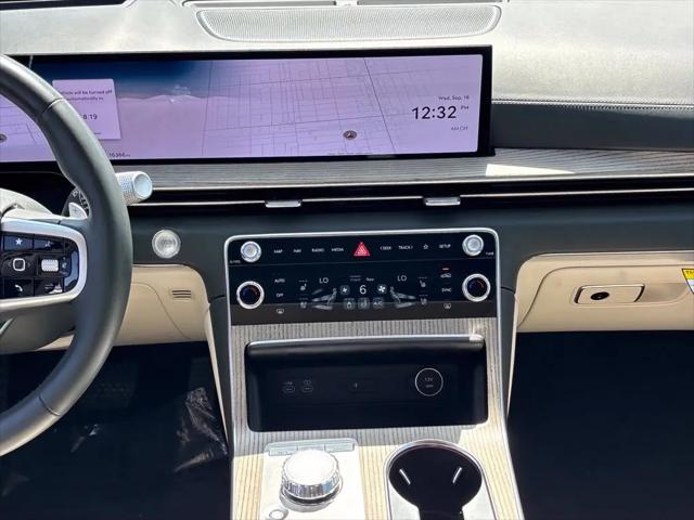 2025 Genesis GV80 2.5T Prestige AWD