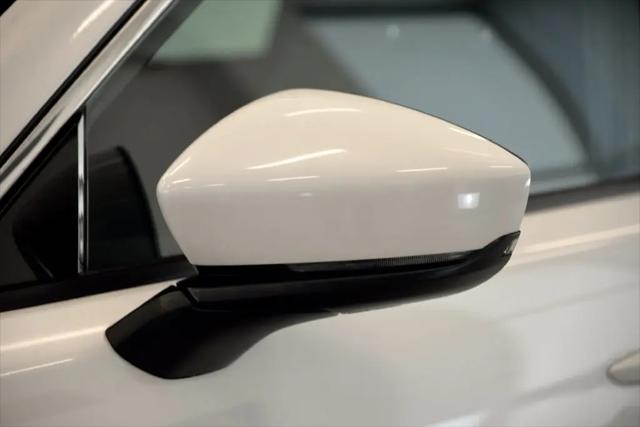 2024 Mazda X-90 Premium