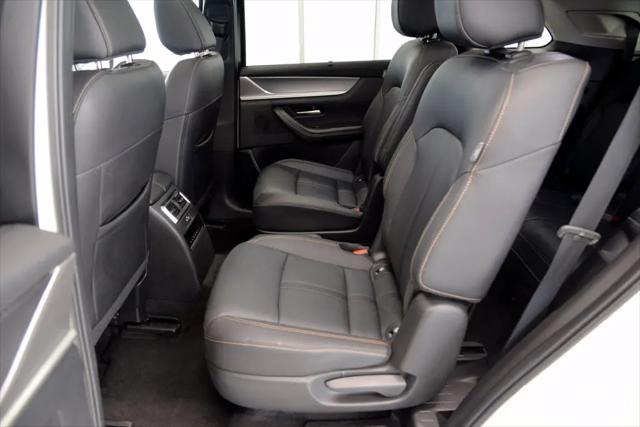 2024 Mazda X-90 Premium