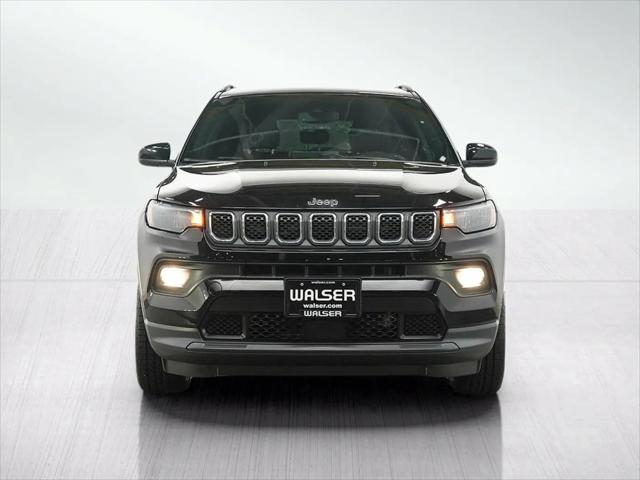 2023 Jeep Compass Latitude Lux FWD