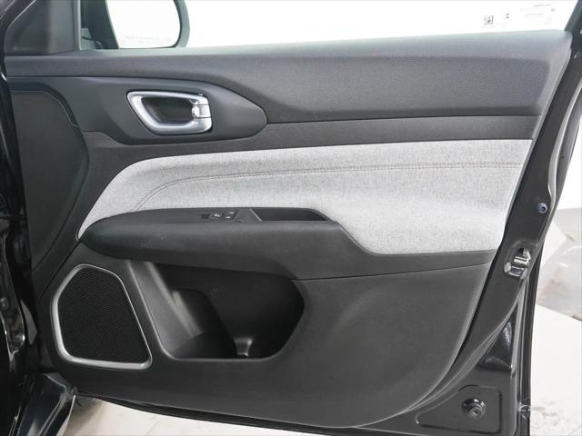2023 Jeep Compass Latitude Lux FWD