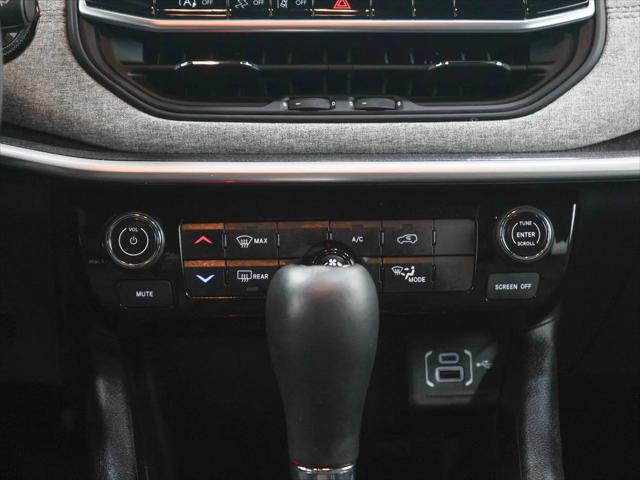 2023 Jeep Compass Latitude Lux FWD