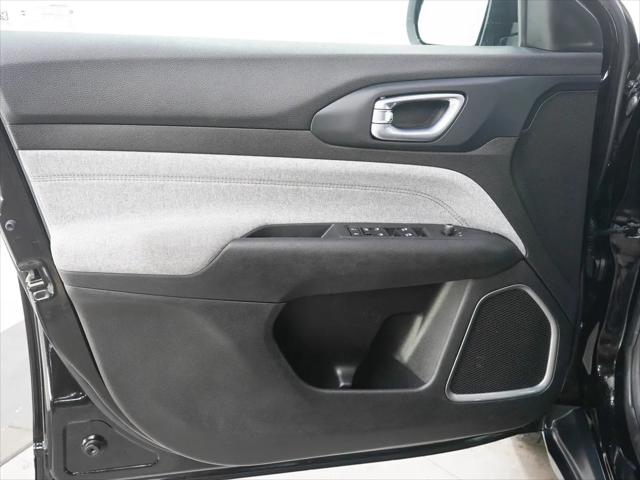 2023 Jeep Compass Latitude Lux FWD