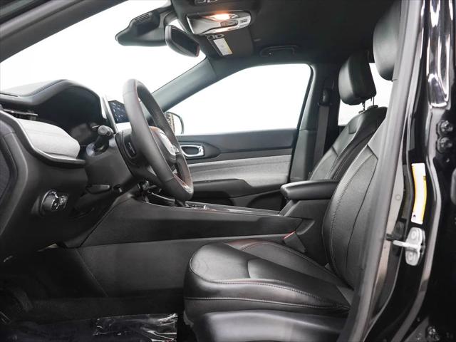 2023 Jeep Compass Latitude Lux FWD