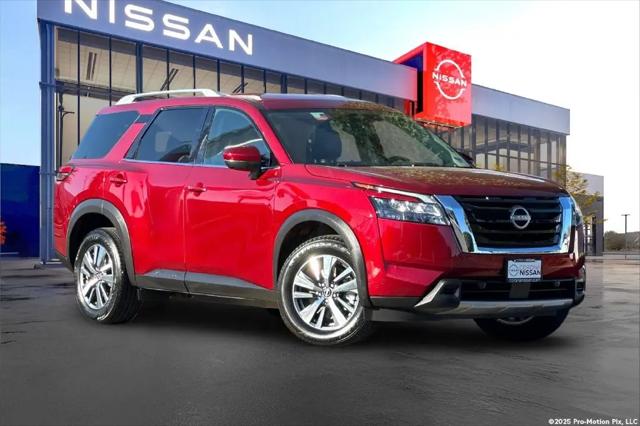 2025 Nissan Pathfinder SL FWD