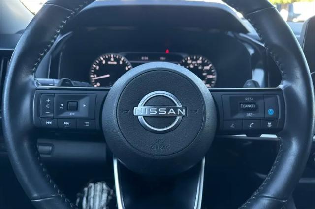 2025 Nissan Pathfinder SL FWD