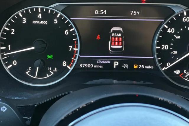 2025 Nissan Pathfinder SL FWD