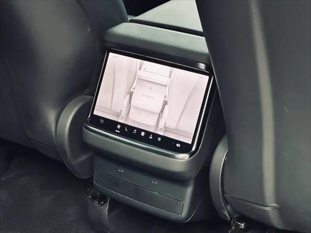 2026 Tesla Model X Plaid