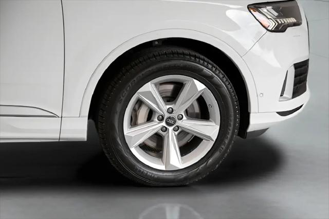 2024 Audi Q7 Premium Plus
