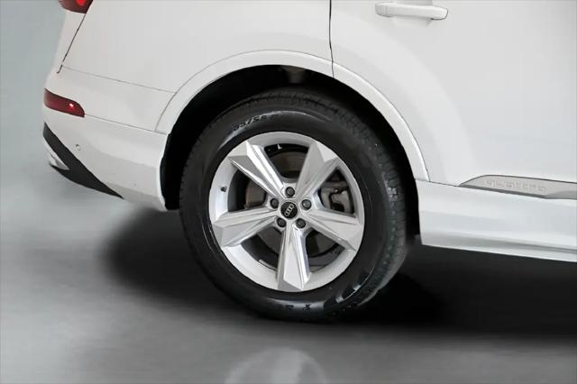 2024 Audi Q7 Premium Plus