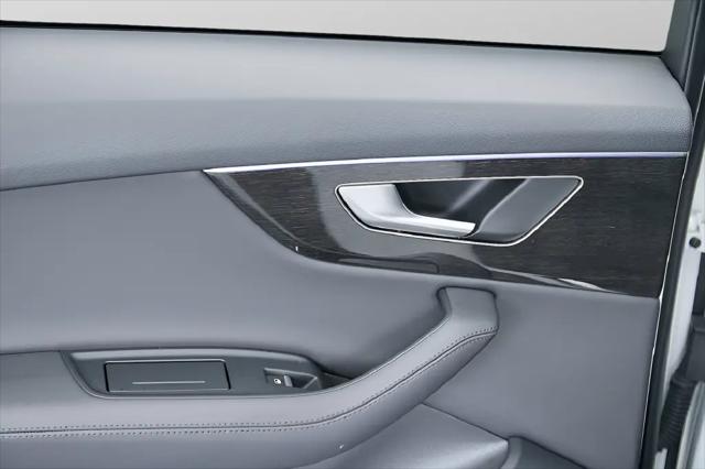 2024 Audi Q7 Premium Plus