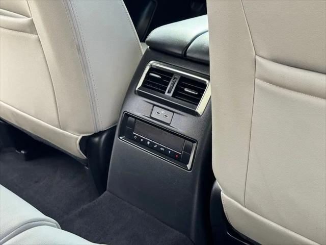 2025 Mazda CX-70 Premium Package