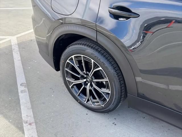 2025 Mazda CX-70 Premium Package